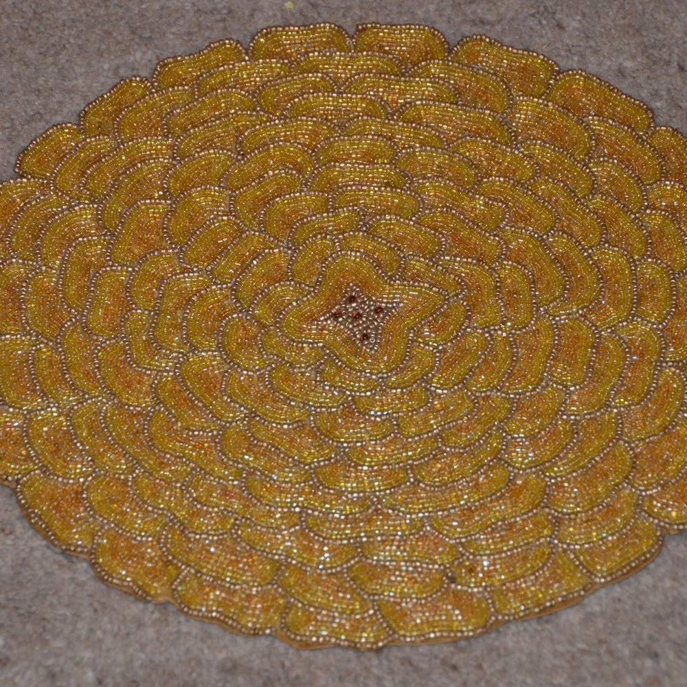 RARE 2 NWT DESIGNER KIM SEYBERT GOLD SUMMER FLOWER FLORAL BEADED TABLE PLACEMAT
